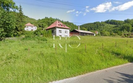 Na predaj tri stavebné pozemky v obci Dlhé Pole, okr. Žilina