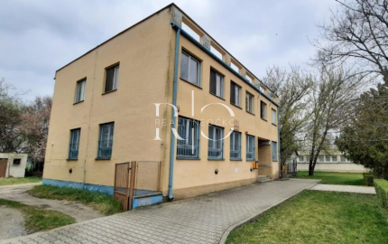 Na predaj samostatne stojaca budova - Čiližská Radvaň