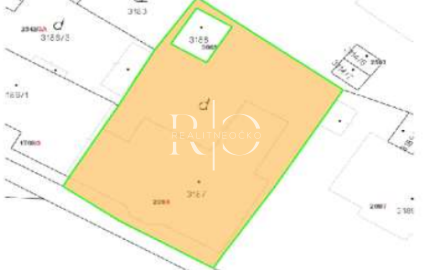 Na predaj samostatne stojaca budova + pozemok - Veľký Meder