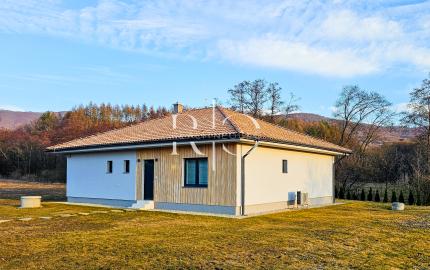 Na predaj nadštandartný rodinný dom , Kokošovce okr. Prešov
