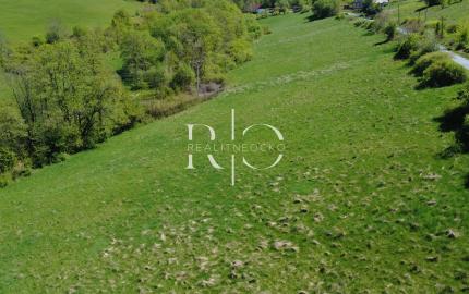 Na predaj:  pozemok v obci Stožok – časť Vyletelovci