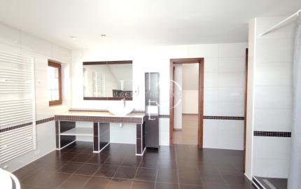 Na predaj rodinný dom s bazénom v lokalite Spišský Štvrtok