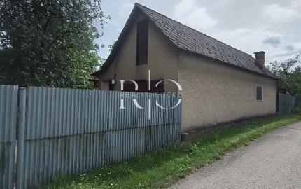 Stavba + pozemky na predaj v obci Košeca, okr. Ilava