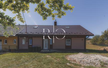 Na predaj krásny dom s pozemkom v obci Želmanovce