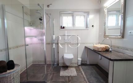 Na predaj EXKLUZÍVNA Vila v lokalite Veľký Slavkov