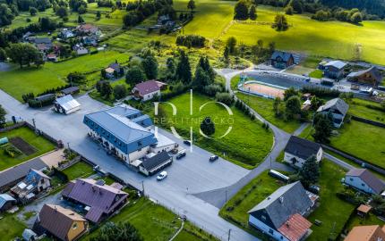 Na predaj  – LUKRATÍVNY POZEMOK v obci KRAHULE