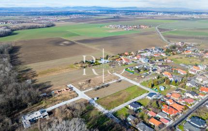 Predaj stavebné pozemky v novej časti  obce Hrubý Šúr-Senec