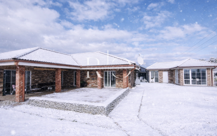 Na predaj EXKLUZÍVNA Vila v lokalite Veľký Slavkov