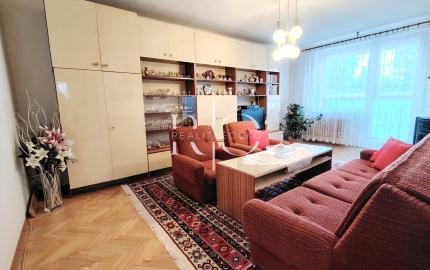 REZERVOVANÝ, najlepšie riešený 3 izbový byt, Poprad-Západ