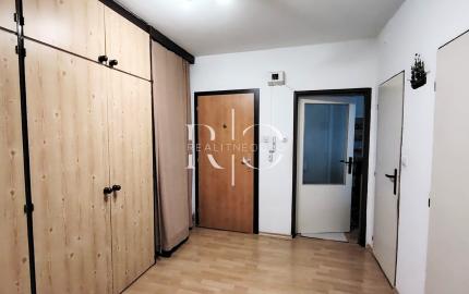 REZERVOVANÝ, najlepšie riešený 3 izbový byt, Poprad-Západ