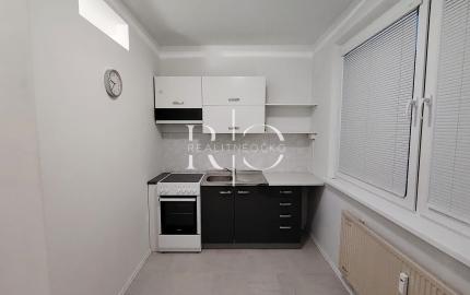 2 izbový byt s balkónom na predaj, Poprad- Juh III.