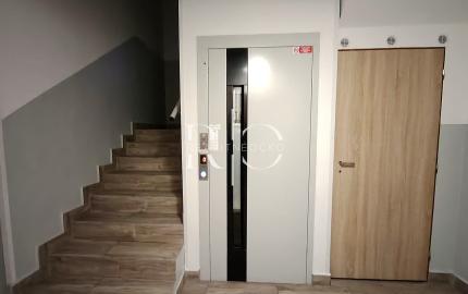 2 izbový byt s balkónom na predaj, Poprad- Juh III.