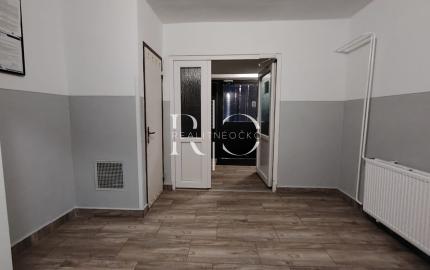 2 izbový byt s balkónom na predaj, Poprad- Juh III.