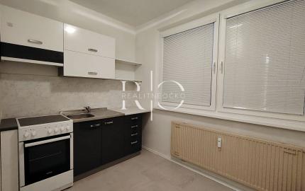 2 izbový byt s balkónom na predaj, Poprad- Juh III.