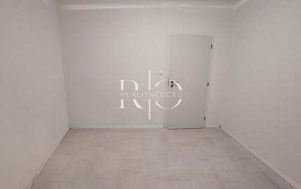 2 izbový byt s balkónom na predaj, Poprad- Juh III.