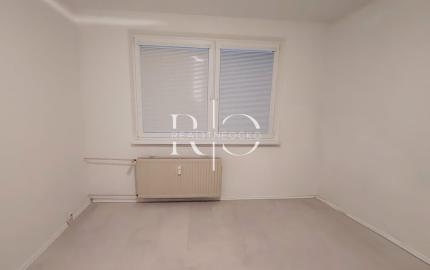 2 izbový byt s balkónom na predaj, Poprad- Juh III.