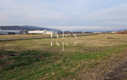 PRIEMYSELNÉ POZEMKY V PRIEVIDZI NA PREDAJ