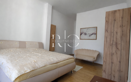 Na prenájom 3- izbový byt v centre  Banskej Bystrice