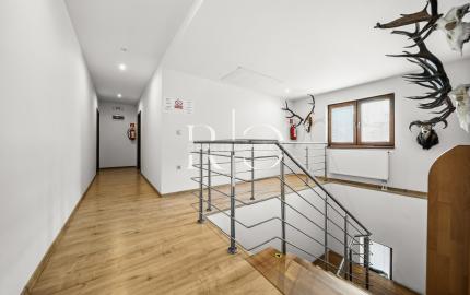 Na predaj   RD  s polyfunkciou, - okr. Zvolen