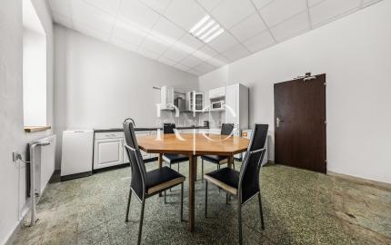 Na predaj   RD  s polyfunkciou, - okr. Zvolen