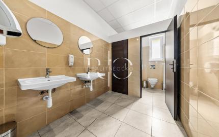 Na predaj   RD  s polyfunkciou, - okr. Zvolen