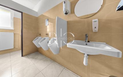 Na predaj   RD  s polyfunkciou, - okr. Zvolen