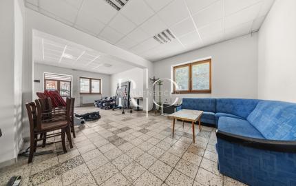 Na predaj   RD  s polyfunkciou, - okr. Zvolen