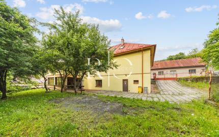 Na predaj   RD  s polyfunkciou, - okr. Zvolen