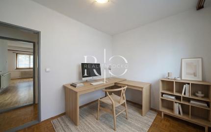 Na predaj rodinný dom a parkovaním - Nižná Šebastová, Prešov