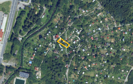 Záhradná chatka s pozemkom  Zvolen – Môťová