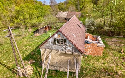 Na predaj areál pre ranč, rezort či farmu 38 000m2, Poltár