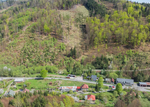 Na predaj tri stavebné pozemky v obci Dlhé Pole, okr. Žilina