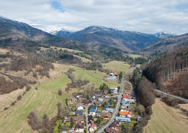 Na predaj Stavebný pozemok 1216 m2  , Mýto pod Ďumbierom