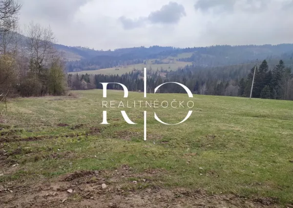 Na predaj investičný pozemok o výmere 912 m2 v obci Oščadnica, časť Švancari, okr. Čadca