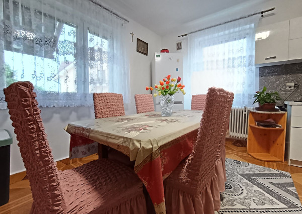 na predaj, Rodinný dom, V.Tatry- Nová Lesná, ZNÍŽENÁ CENA