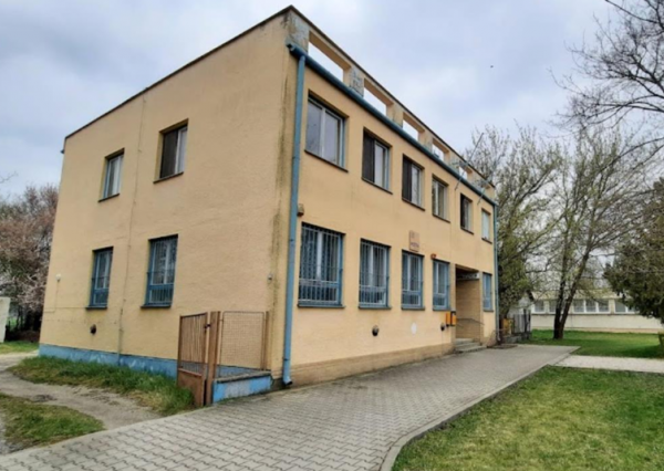 Na predaj samostatne stojaca budova - Čiližská Radvaň