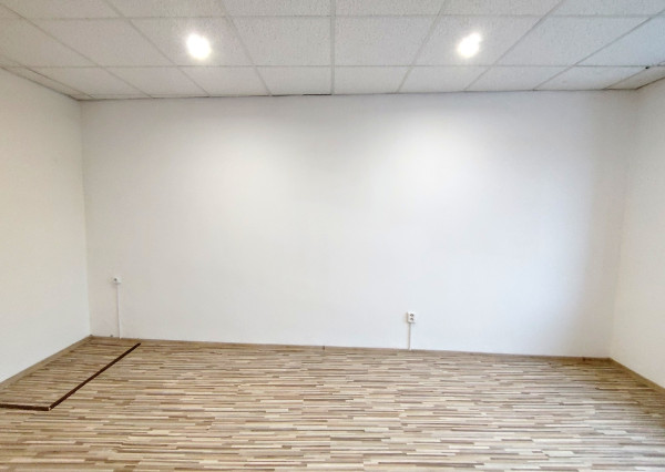 Na prenájom PRIESTOR NA PODNIKANIE, lokalita Kežmarok