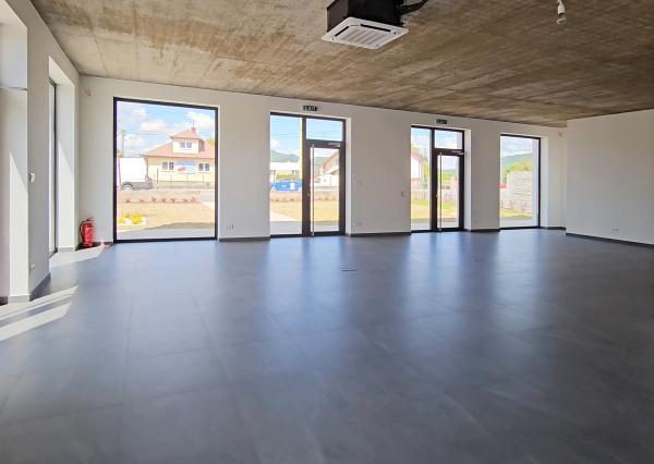 Na prenájom polyfunkčná budova + 2izb. apartmány , Prešov