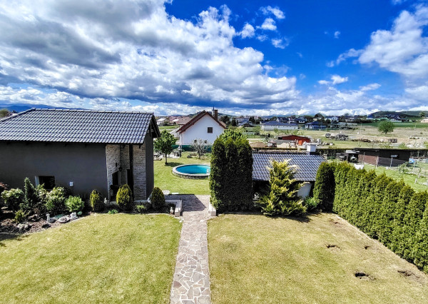 Na predaj rodinný dom s bazénom v lokalite Spišský Štvrtok