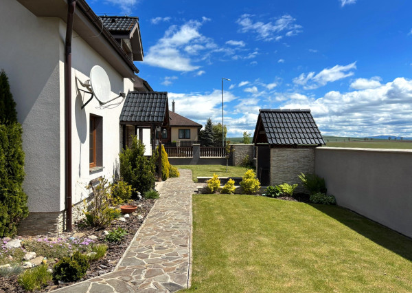 Na predaj rodinný dom s bazénom v lokalite Spišský Štvrtok