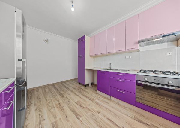 Na predaj rodinný dom s bazénom, Dvory nad Žitavou