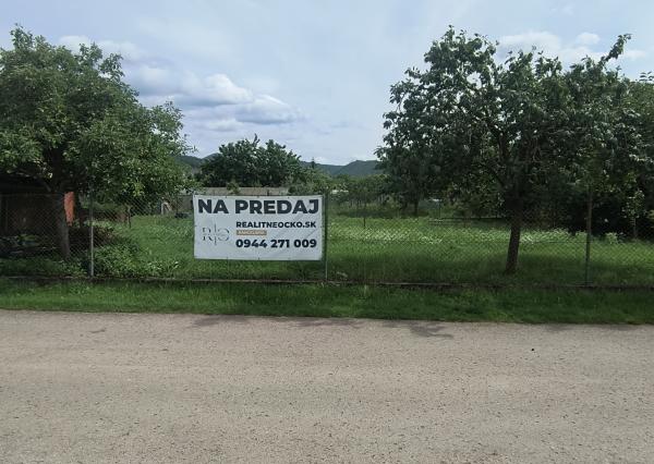 Stavba + pozemky na predaj v obci Košeca, okr. Ilava