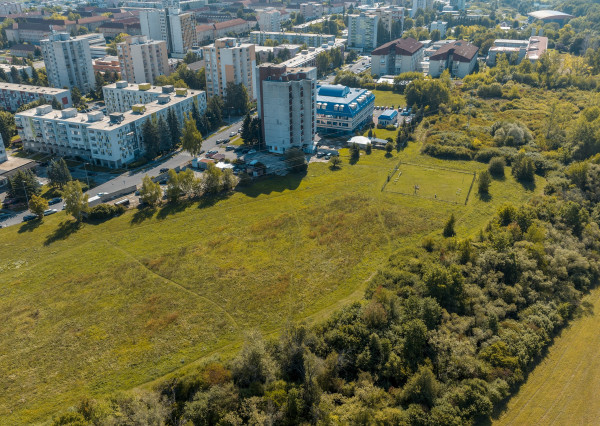 Na predaj stavebný pozemok - 5396 m2 - Žiar nad Hronom