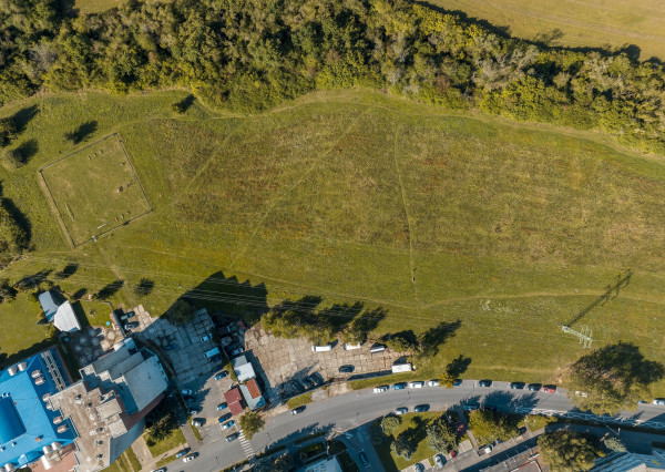 Na predaj stavebný pozemok - 5396 m2 - Žiar nad Hronom
