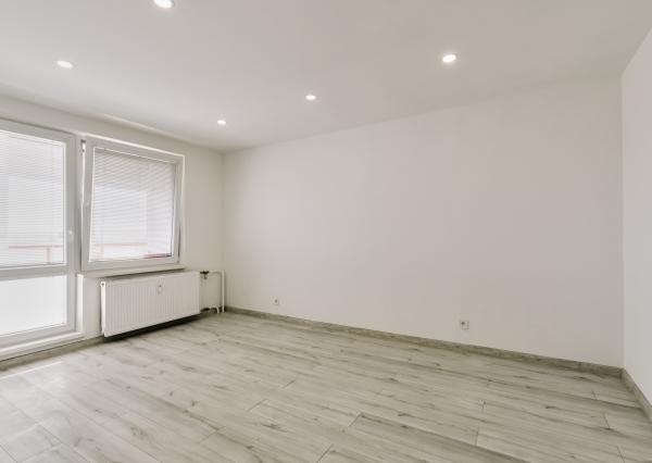 Na predaj zrekonštruovaný 2-izb. byt, Rúbanisko-Lučenec