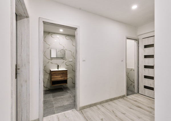 Na predaj zrekonštruovaný 2-izb. byt, Rúbanisko-Lučenec