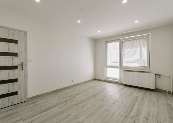 Na predaj zrekonštruovaný 2-izb. byt, Rúbanisko-Lučenec