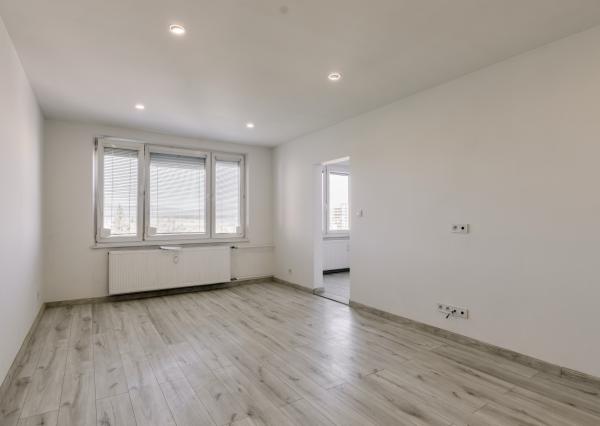 Na predaj zrekonštruovaný 2-izb. byt, Rúbanisko-Lučenec