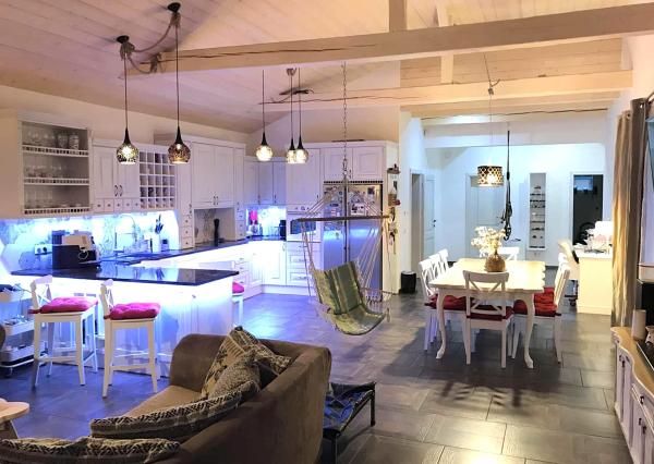 Na predaj EXKLUZÍVNA Vila v lokalite Veľký Slavkov