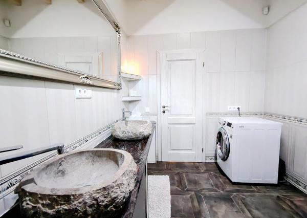 Na predaj EXKLUZÍVNA Vila v lokalite Veľký Slavkov